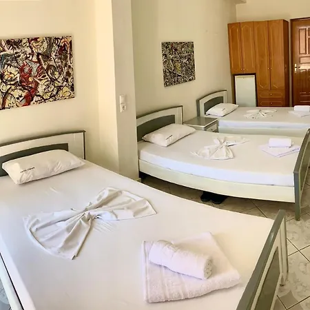 Center Hotel Sarandë