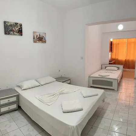 Center Hotel