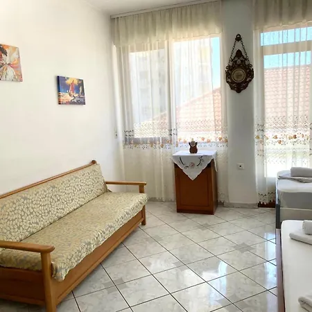 Center Otel 3*