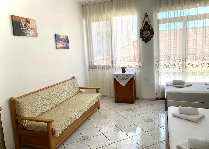 Center Hotell 3*